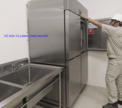 thợ sửa tủ lạnh công nghiệp