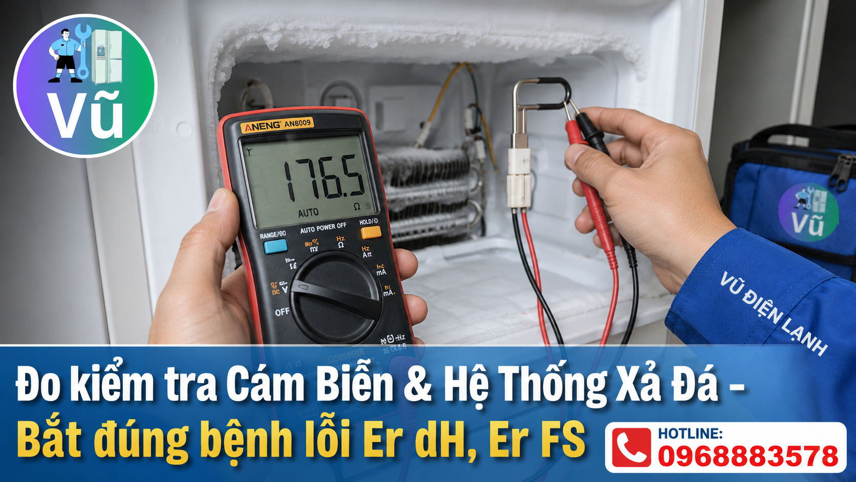 Kỹ thuật viên sử dụng đồng hồ đo điện VOM chuyên dụng để kiểm tra điện trở xả đá và cảm biến khi tủ lạnh LG báo lỗi Er dH.