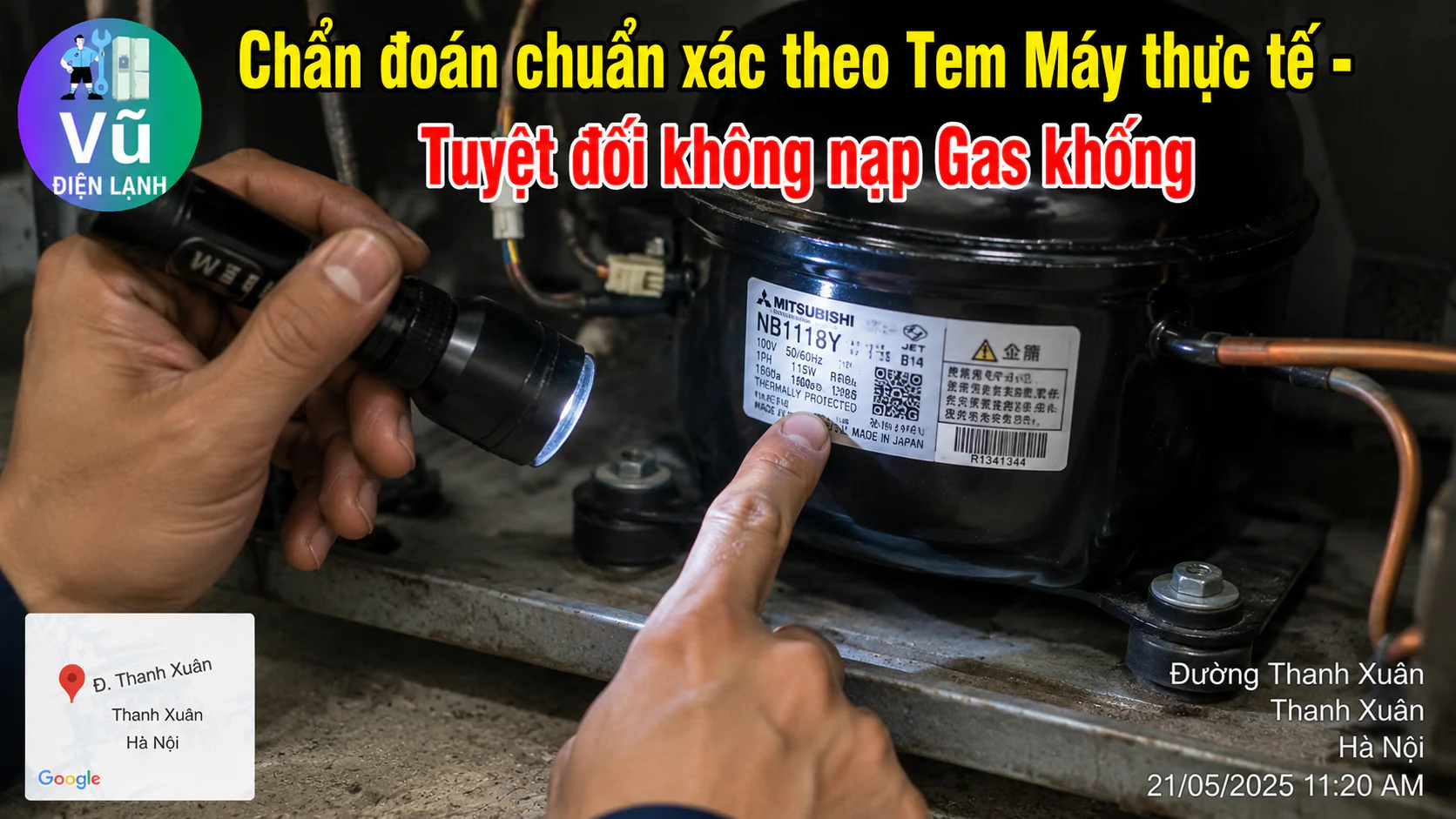 Kỹ thuật viên kiểm tra kỹ tem thông số tiếng Nhật và loại gas (R600a/R134a) thực tế trên tủ lạnh nội địa bãi trước khi tiến hành thay thế.