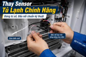 Kỹ thuật viên tiến hành đấu nối và bọc gen cách điện cẩn thận khi thay cảm biến tủ lạnh mới, đảm bảo đúng trị số điện trở của hãng.
