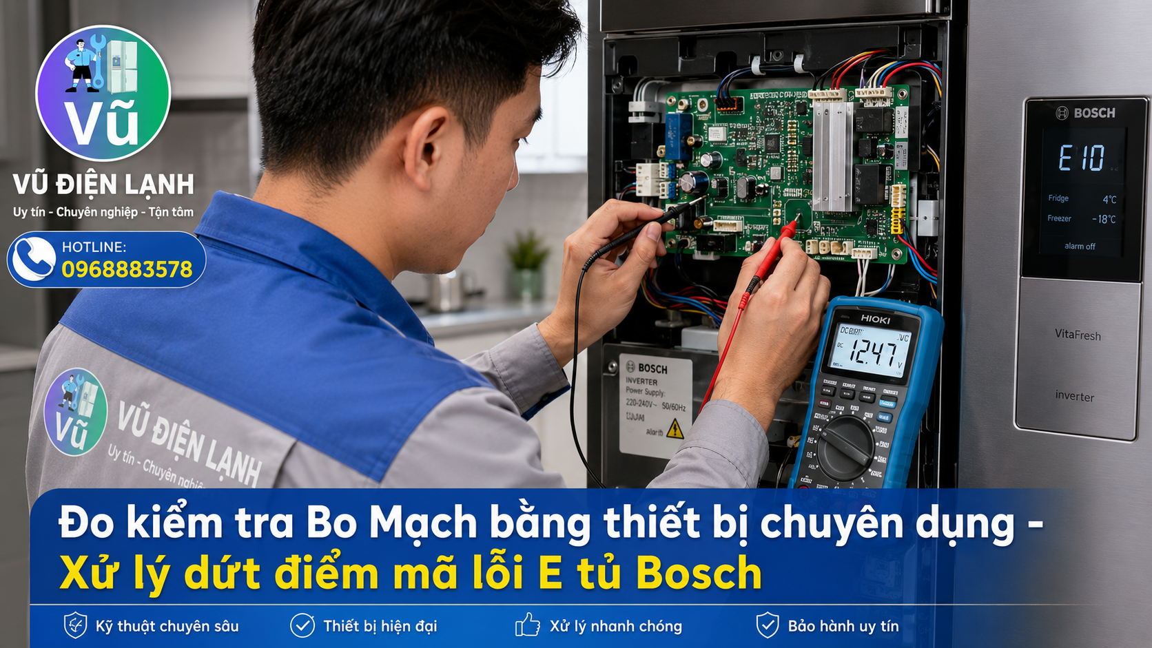 Thợ sửa chữa sử dụng đồng hồ đo điện tử chuyên dụng để kiểm tra chính xác nguyên nhân tủ lạnh Bosch báo mã lỗi E10, E20 trên bo mạch.
