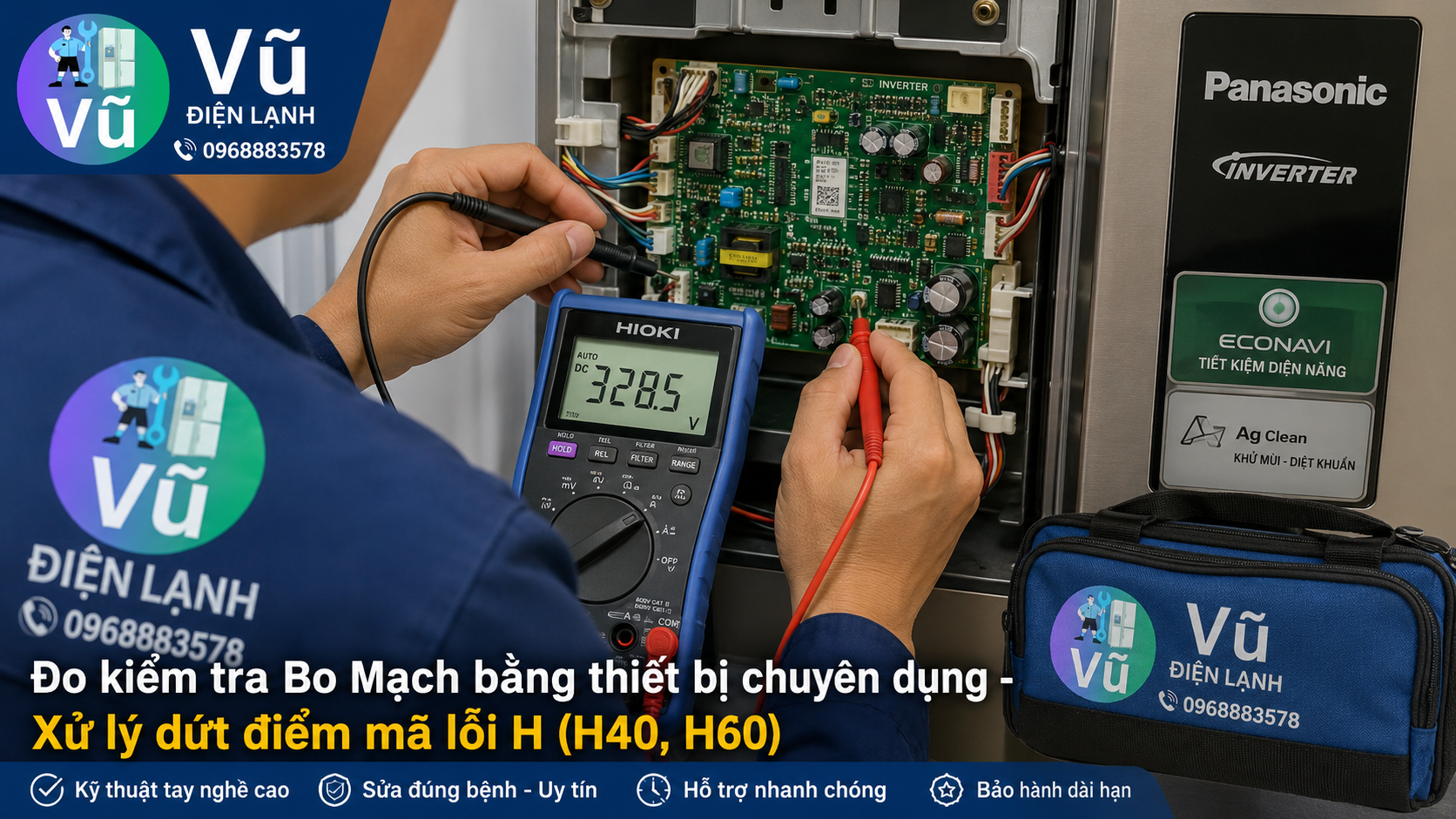 Thợ sửa chữa sử dụng đồng hồ đo điện tử chuyên dụng để kiểm tra nguyên nhân tủ lạnh Panasonic báo mã lỗi H40, H60 trên màn hình.