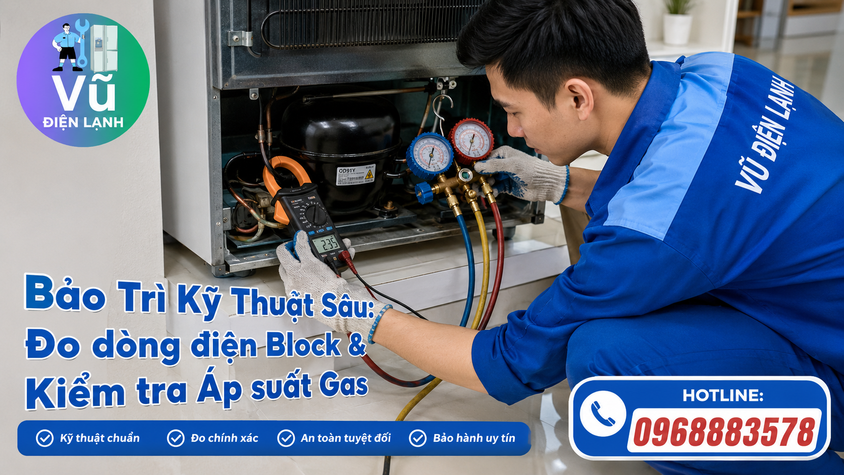 Kỹ thuật viên sử dụng đồng hồ đo áp suất và Ampe kìm để kiểm tra hệ thống gas, máy nén trong quy trình bảo dưỡng tủ lạnh chuyên sâu.