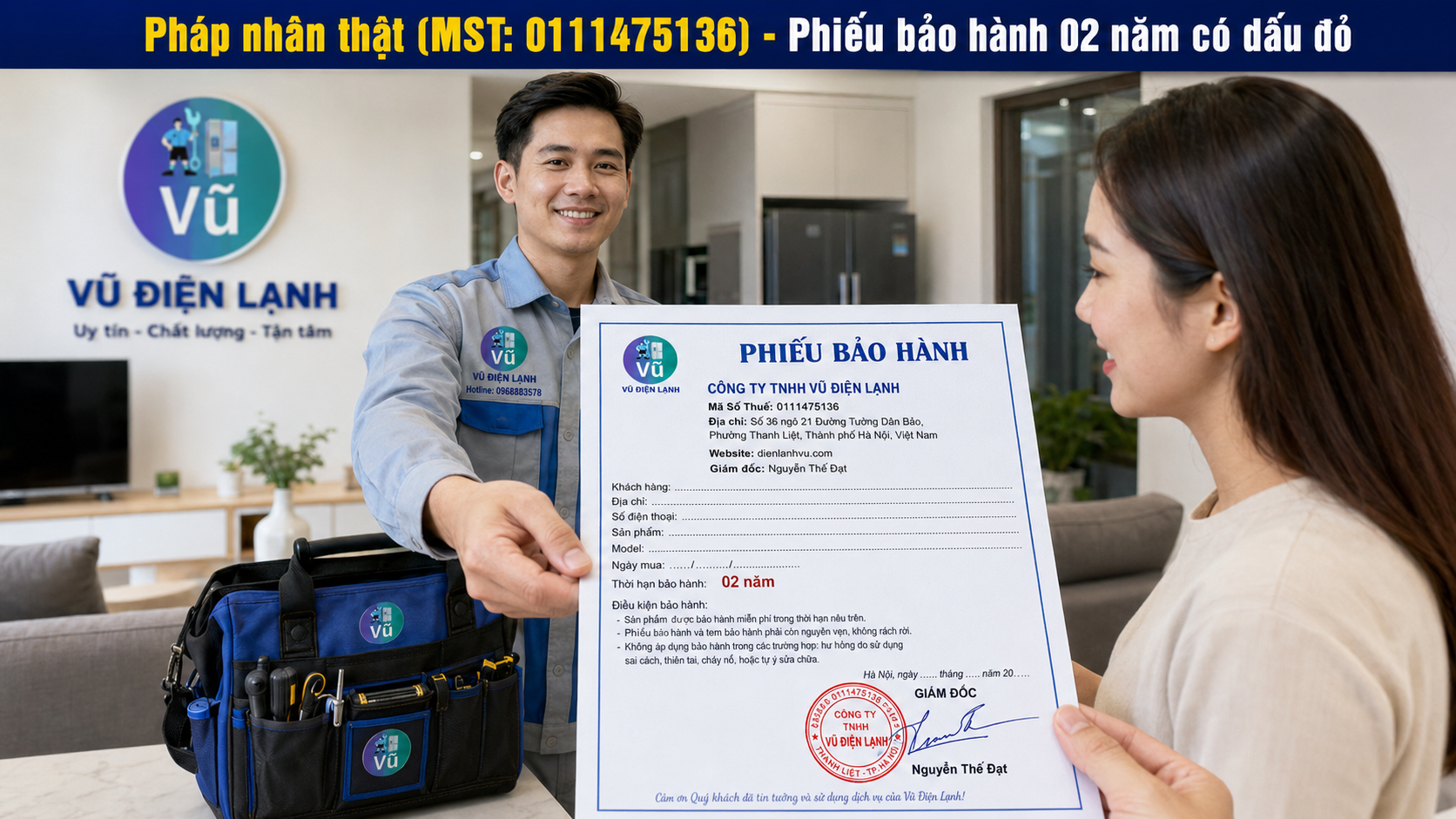 Khách hàng nhận phiếu bảo hành 02 năm có đóng dấu mộc đỏ pháp nhân của Công ty TNHH Vũ Điện Lạnh sau khi sửa xong tủ lạnh Sanyo.