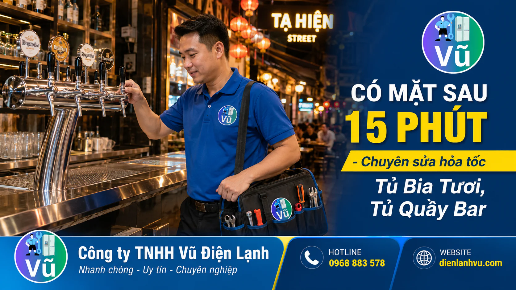 Thợ kỹ thuật Vũ Điện Lạnh có thể đến khoảng 15 phút khi thuận tuyến tại quán bar ở Hà Nội để sửa tủ bia tươi.