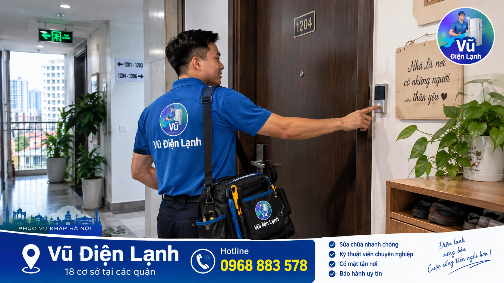 Kỹ thuật viên Vũ Điện Lạnh có mặt tại nhà khách hàng ở Hà Nội chỉ sau 15 phút gọi để kiểm tra tủ lạnh.