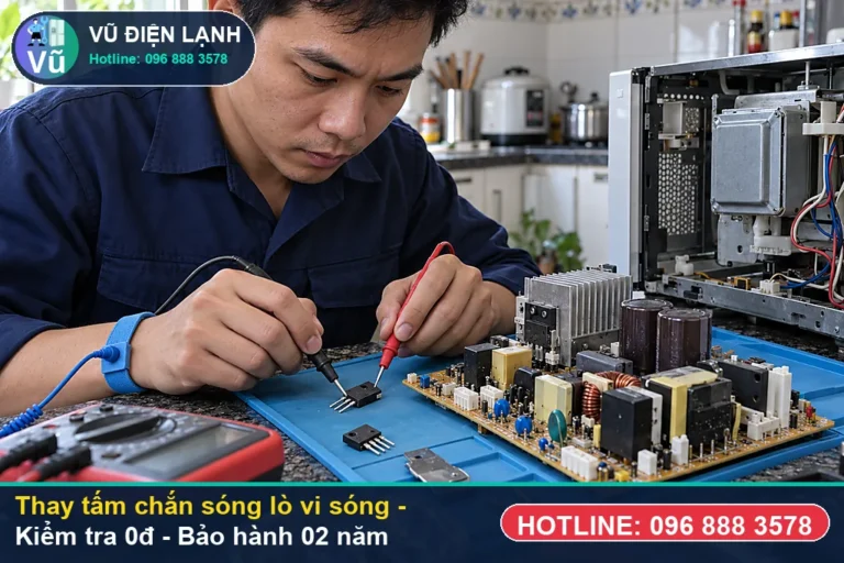 Kỹ thuật viên Vũ Điện Lạnh kiểm tra miễn phí 0đ và thực hiện thay tấm chắn sóng lò vi sóng (thay tấm chắn sóng lò vi sóng ) tại Hà Nội