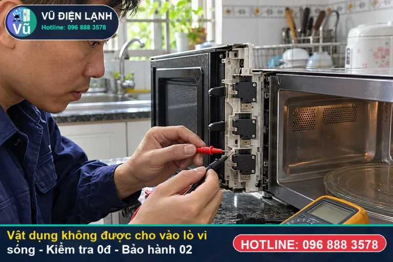 Kỹ thuật viên Vũ Điện Lạnh kiểm tra miễn phí 0đ và thực hiện vật dụng không được cho vào lò vi sóng (10 vật dụng và thực phẩm tuyệt đối không được cho vào l) tại Hà Nội