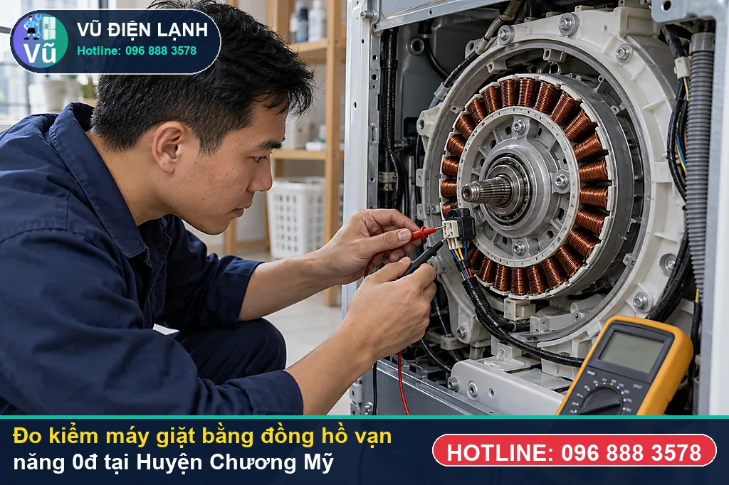 Thợ Vũ Điện Lạnh dùng đồng hồ vạn năng đo kiểm van cấp, bơm xả và bo mạch khi sửa máy giặt huyện chương mỹ ở KĐT Lộc Ninh Singashine (Thị trấn Chúc Sơn), Khu công nghiệp Phú Nghĩa