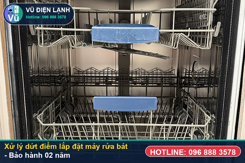 Hoàn tất xử lý lắp đặt máy rửa bát, chạy thử nước nóng 70 độ và bàn giao phiếu bảo hành 02 năm Vũ Điện Lạnh