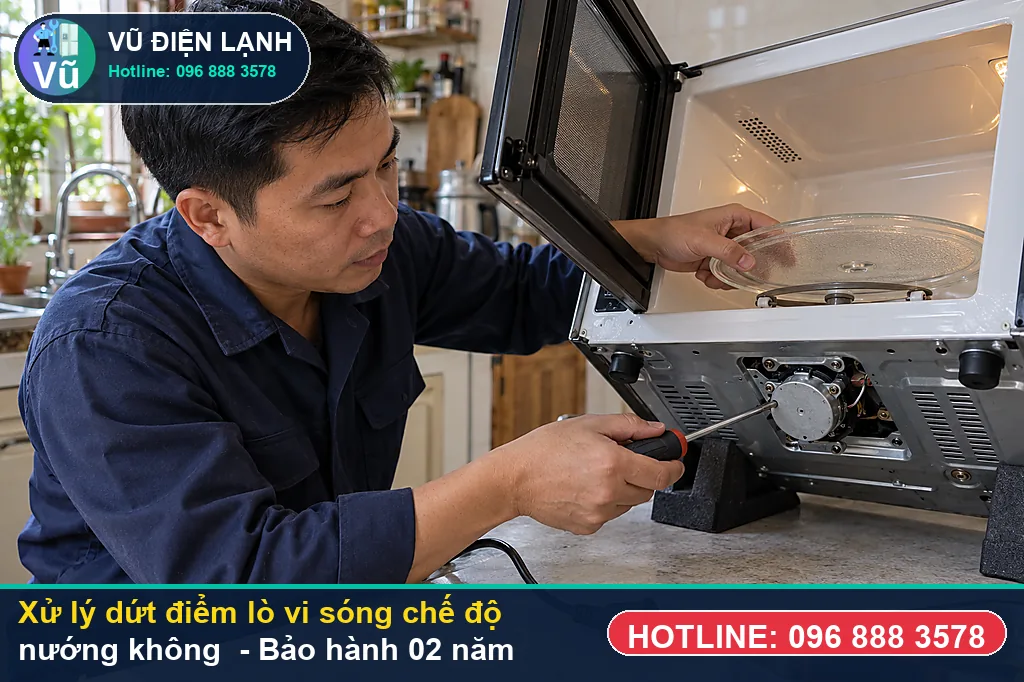 Hoàn tất xử lý lò vi sóng chế độ nướng không nóng, nghiệm thu đun sôi nước và bàn giao phiếu bảo hành 02 năm Vũ Điện Lạnh