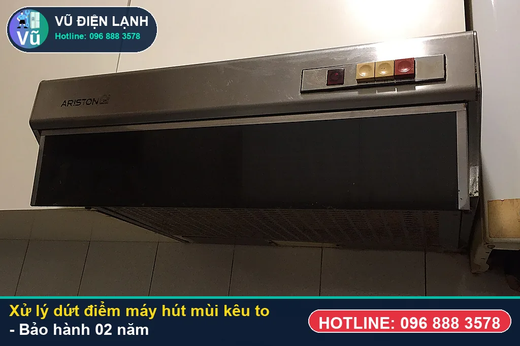 Hoàn tất xử lý máy hút mùi kêu to, kiểm tra lưu lượng gió hút khỏe và bàn giao phiếu bảo hành 02 năm Vũ Điện Lạnh