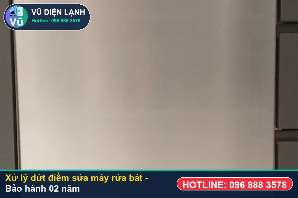 Hoàn tất xử lý sửa máy rửa bát, chạy thử nước nóng 70 độ và bàn giao phiếu bảo hành 02 năm Vũ Điện Lạnh